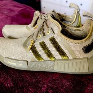 Pre-Owned Adidas NMD R1 - Women’s size 8 - Orbit Green (Olive)